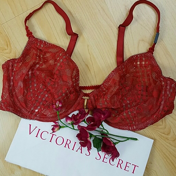 Victoria's Secret Other - Victoria's Secret Bra NWT